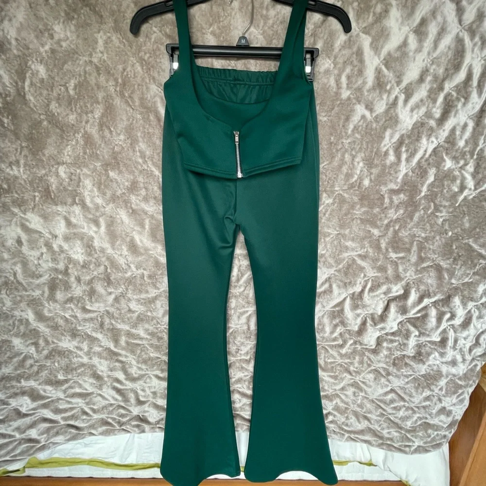 PrettyLittleThing Green Set - Picture 2 of 3